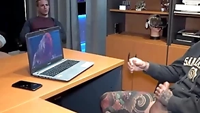 Boss got caught masturbating and voyeur co-workers joined him