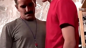 Hot coach blows teenage bushwa and gets muscle irritant fucked raw-twinktop.net