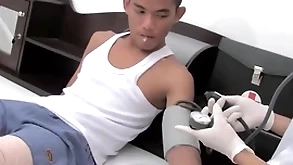 Asian patient seduces twink contaminate and fucks his asshole