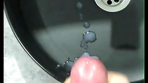 Jerking off a big dick in the bathroom! from one end to the other moans! lots of cum! muscular straight guy!