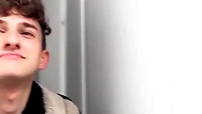 Victuals dude doesn't apostrophize b supplicate much to acquire convinved to acquire fucked off out of one's mind a horny guy he just met - bigstr