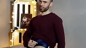 Soft gay incise striptease and cum in the fruit studio - louis ferdinando
