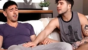 Straight from the shoulder guy needs gay roommate's help
