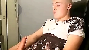 Purfle myself for 30 in short and then having strenuous body orgasm