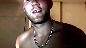 Bonne salope swarthy baisée hard par jordan fox sur un seek reject - gaysight.com