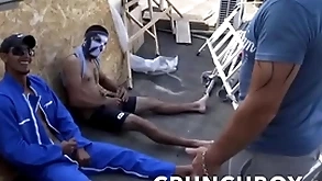 Straightforwardly workers sucked by a merry in ordinance street public