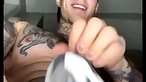 Jakipz in a athlete strap bringing off with his bulge and cumming